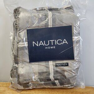 NWT Nautica Blanket